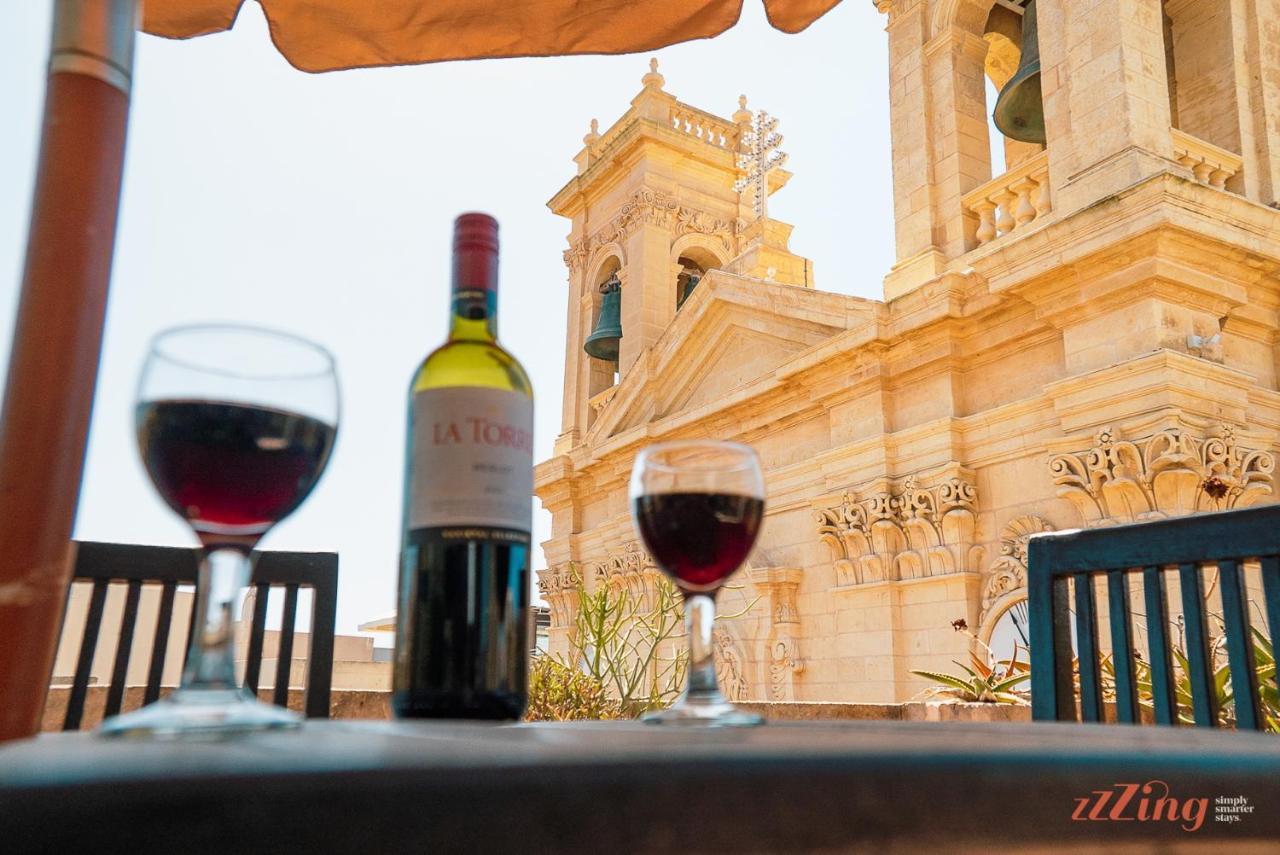 A Duplex In A Gozo Village Square Apartment *